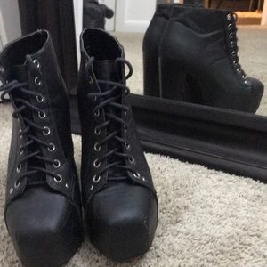 High heel platform boots